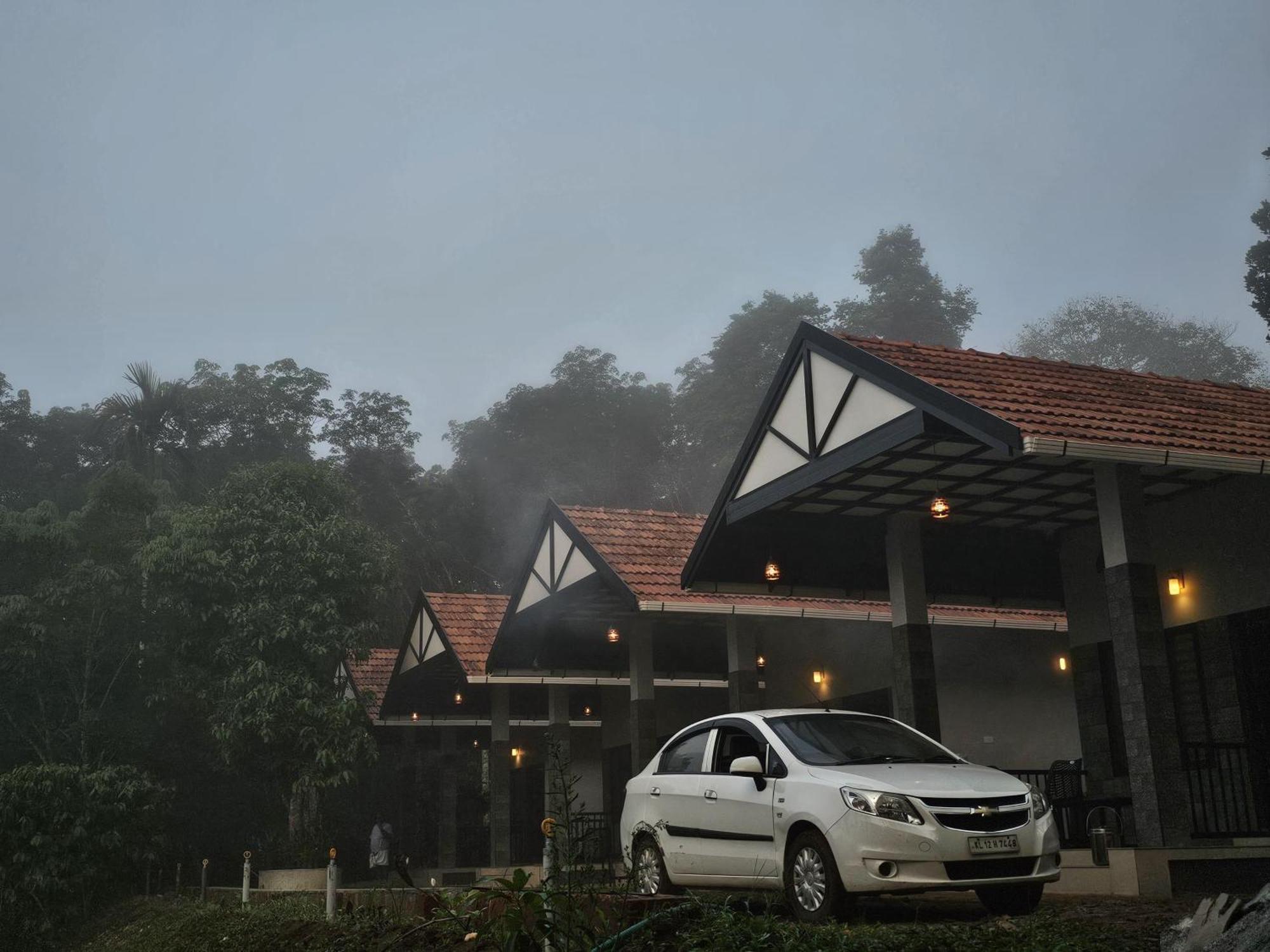 Meghamalhar Villa Манантавади Екстериор снимка